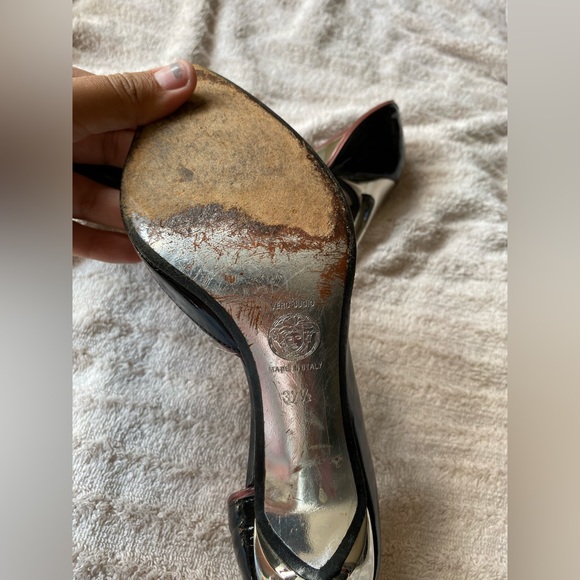 Versace Medusa heels size 7 37.5 black color - Picture 5 of 6